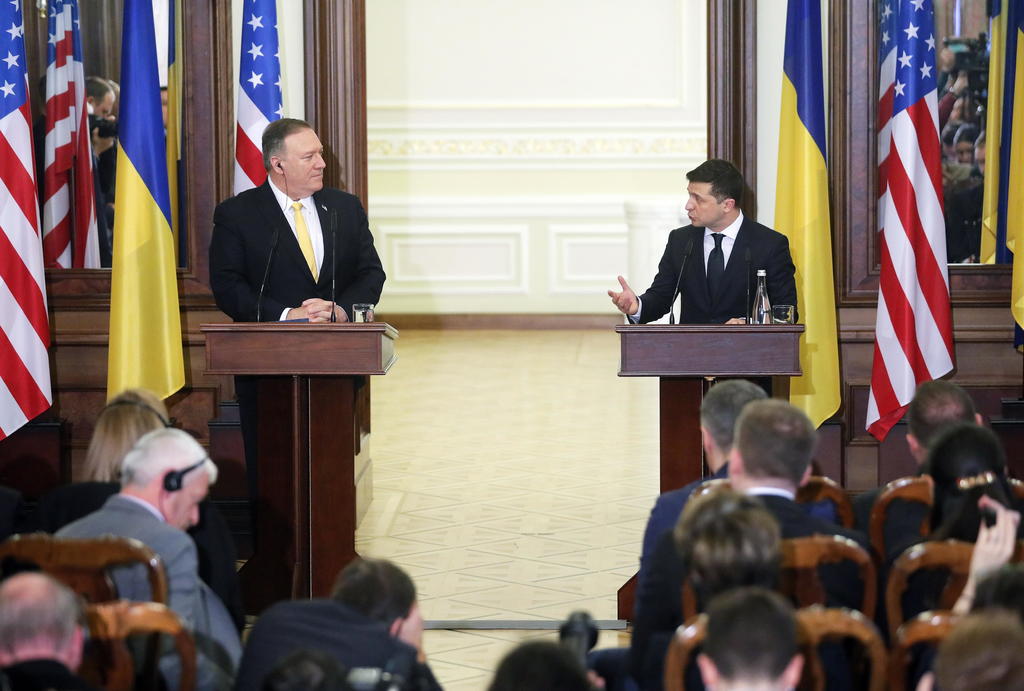 Pompeo reafirma apoyo de EUA a Ucrania en medio del proceso contra Trump