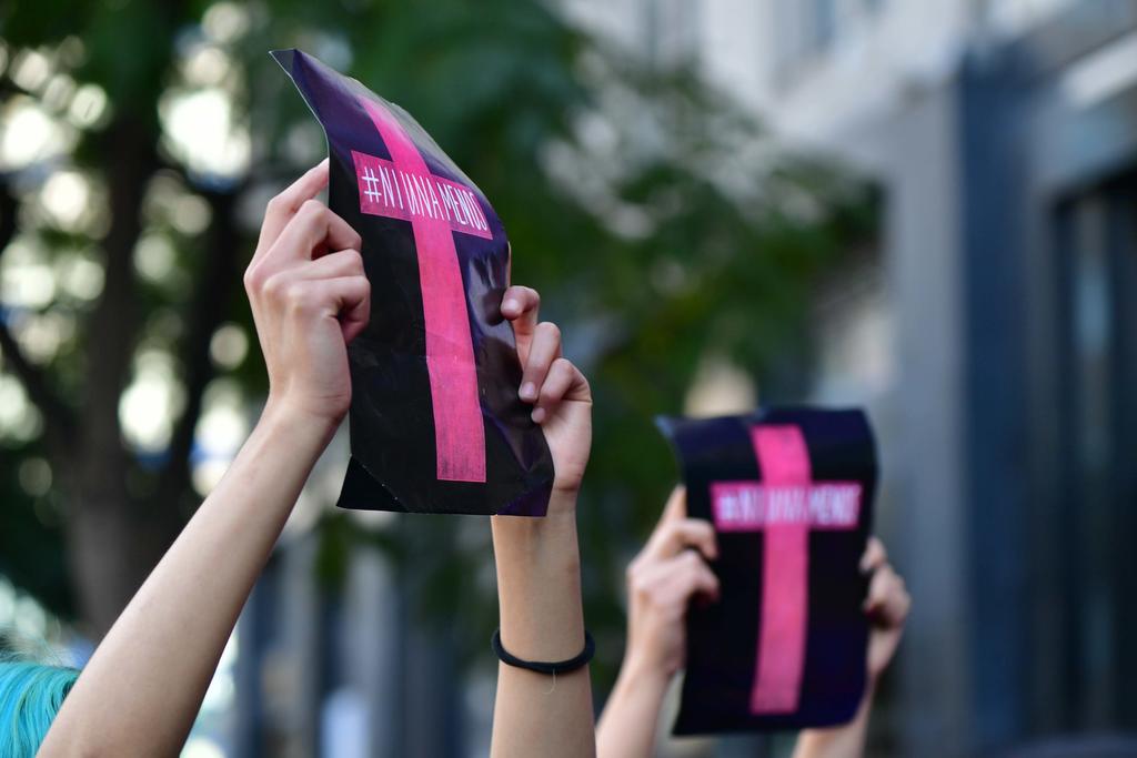 Rechaza Obrador propuesta de FGR de eliminar el feminicidio