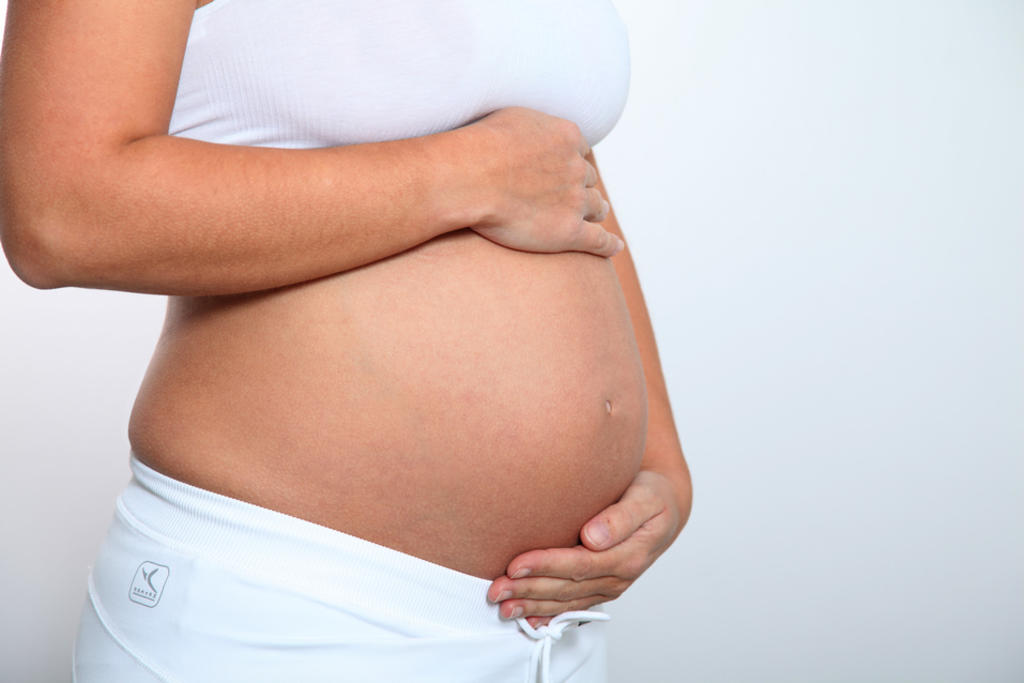 Salud mental de mujeres embarazadas altera la estructura del cerebro fetal