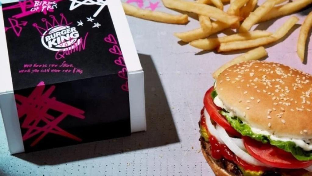 Restaurante de comida rápida regala hamburguesas a cambio de la foto de tu ex