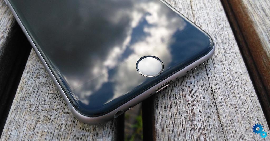Francia multa a Apple por hacer lentos sus iPhone
