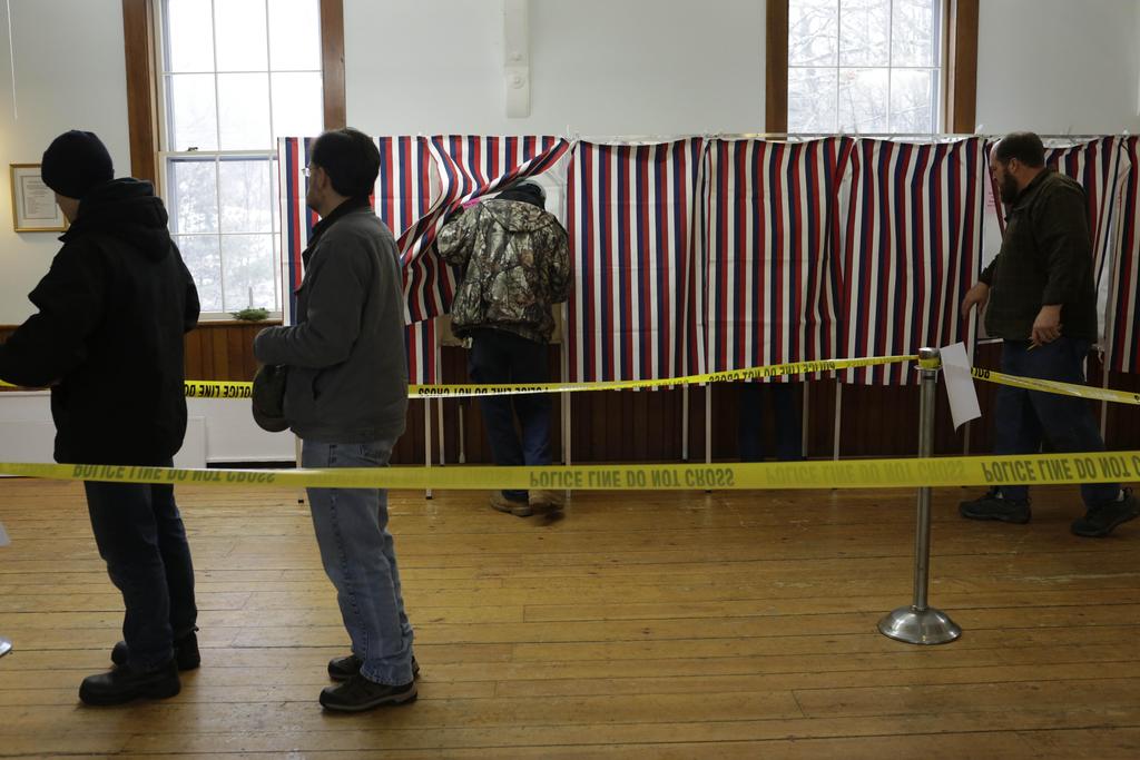 Tras polémico cuacus, Sanders y Buttigieg buscan los votos de New Hampshire