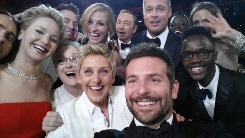 Charlize Theron, la autora de la nueva selfie de los Oscar