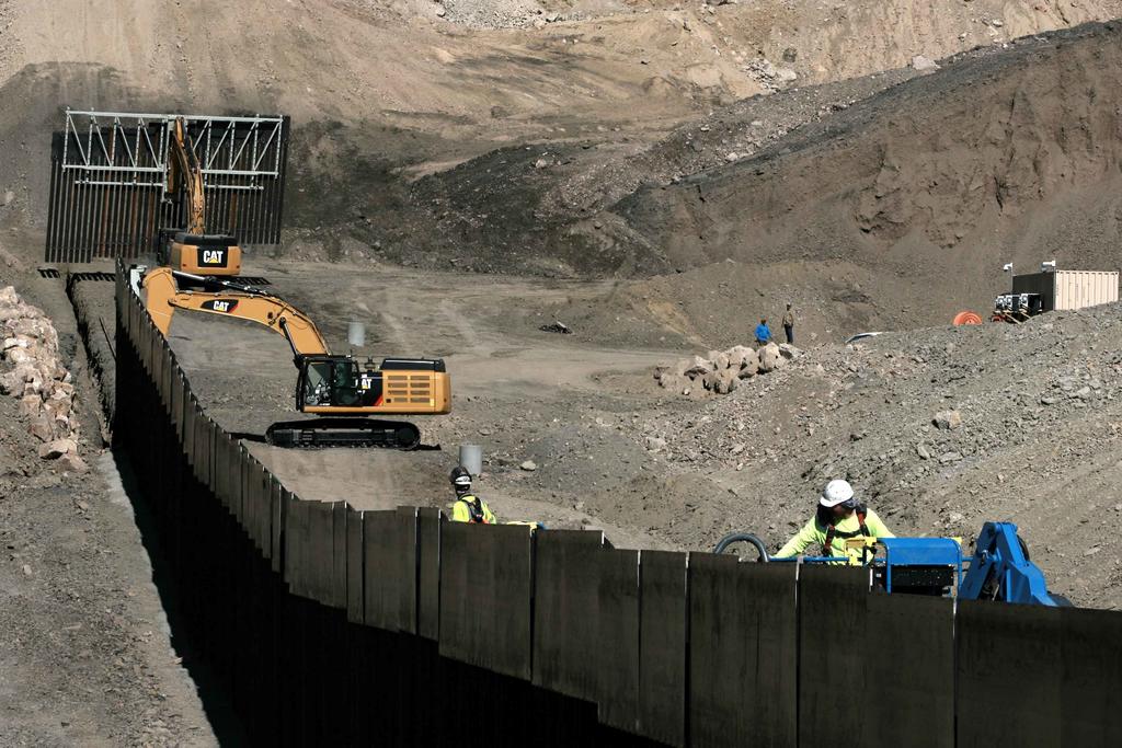 Construiremos el muro y protegeremos nuestra frontera: Trump
