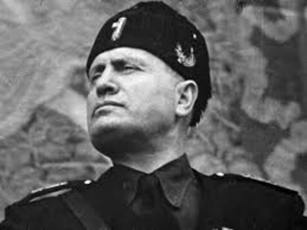 Mantiene Salò la ciudadanía honoraria al dictador fascista Benito Mussolini