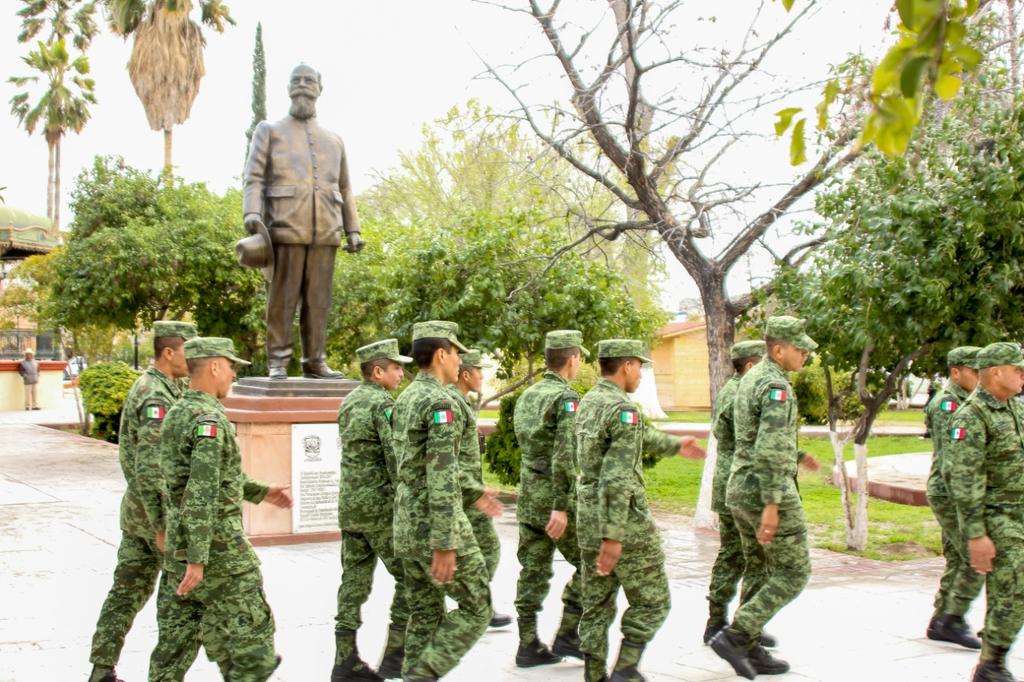 Conmemora Cuatro Ciénegas Día del Ejército Mexicano