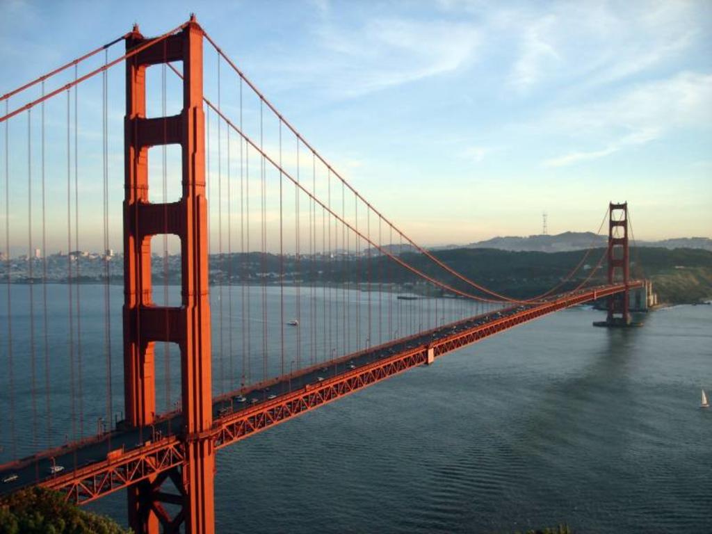 Lo acusan de tomar una fotografía del Golden Gate desde un ‘ángulo ilegal’