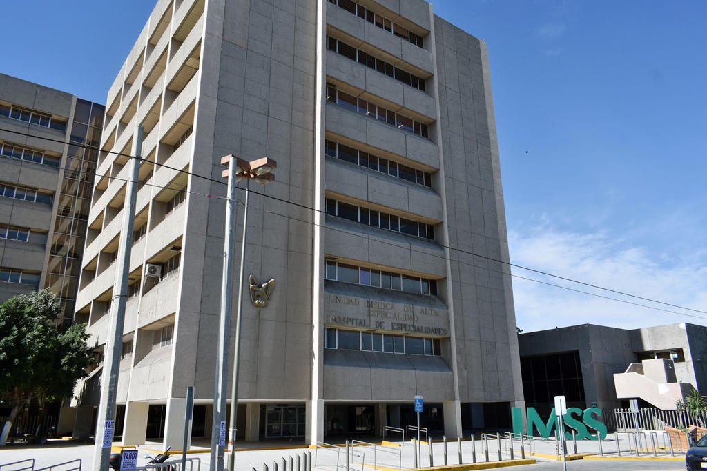 Fallecen tres personas en la clínica número 71 del IMSS de Torreón