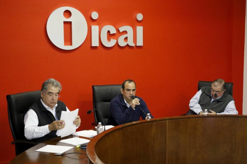ICAI va tras partidos políticos