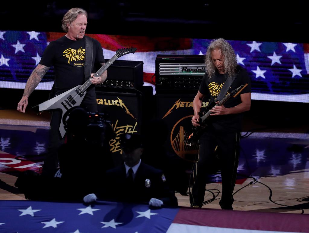 Metallica cancela participación en dos festivales