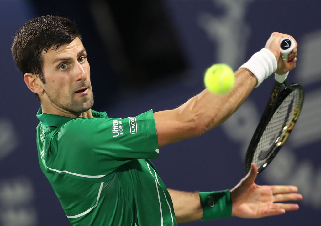 Novak Djokovic se estrena con fácil victoria en Dubái