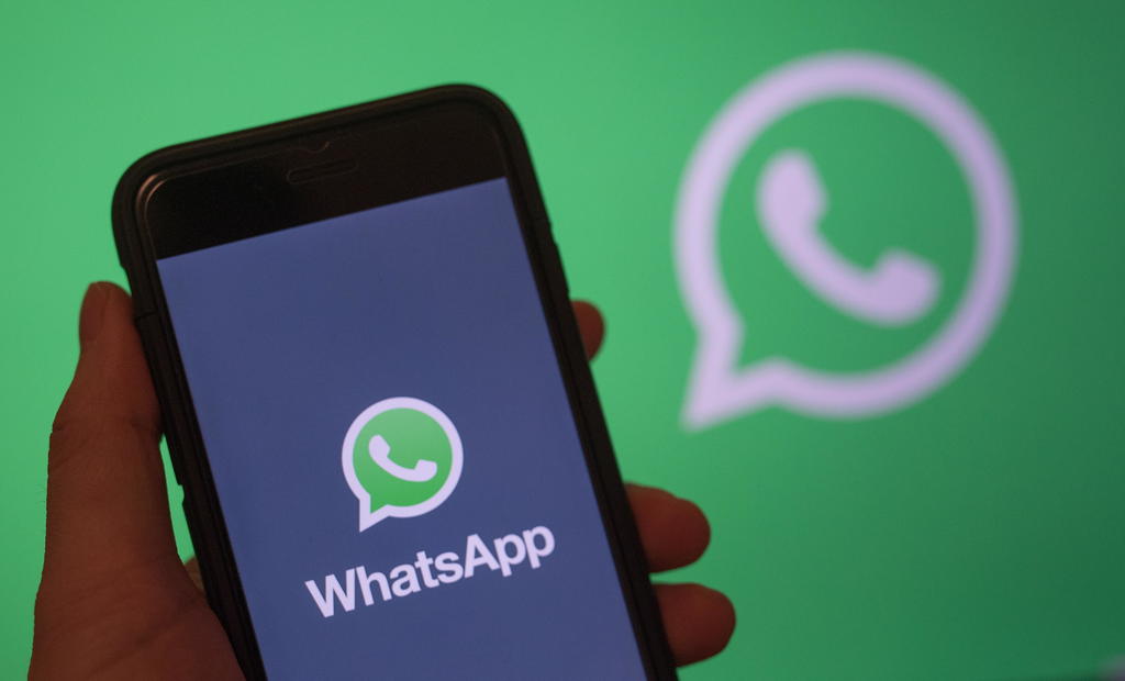 Prohíbe Unión Europea utilizar WhatsApp; recomienda usar Signal