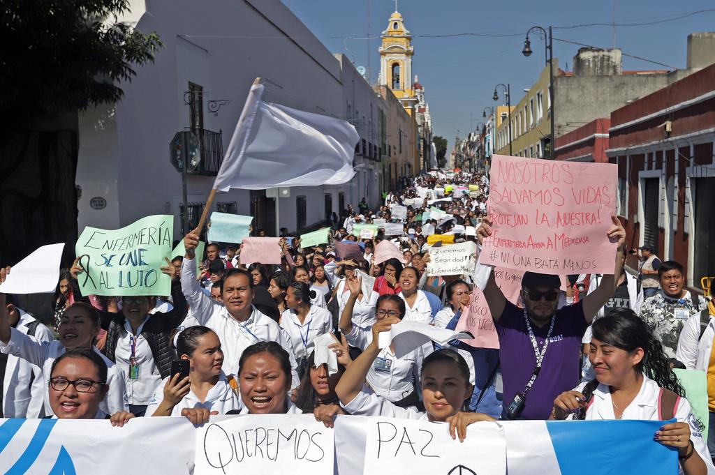 Estudiantes y choferes de Uber protestan tras asesinatos en Huejotzingo