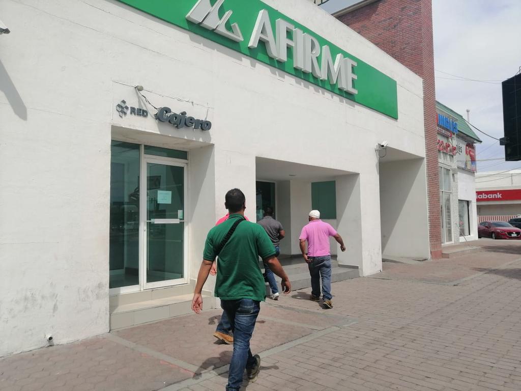 Asaltan a cuentahabiente en banco de Torreón; lo despojan de 400 mil pesos