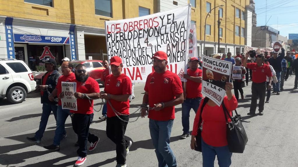 Realizan marcha de apoyo a AMLO y a Napo en Monclova