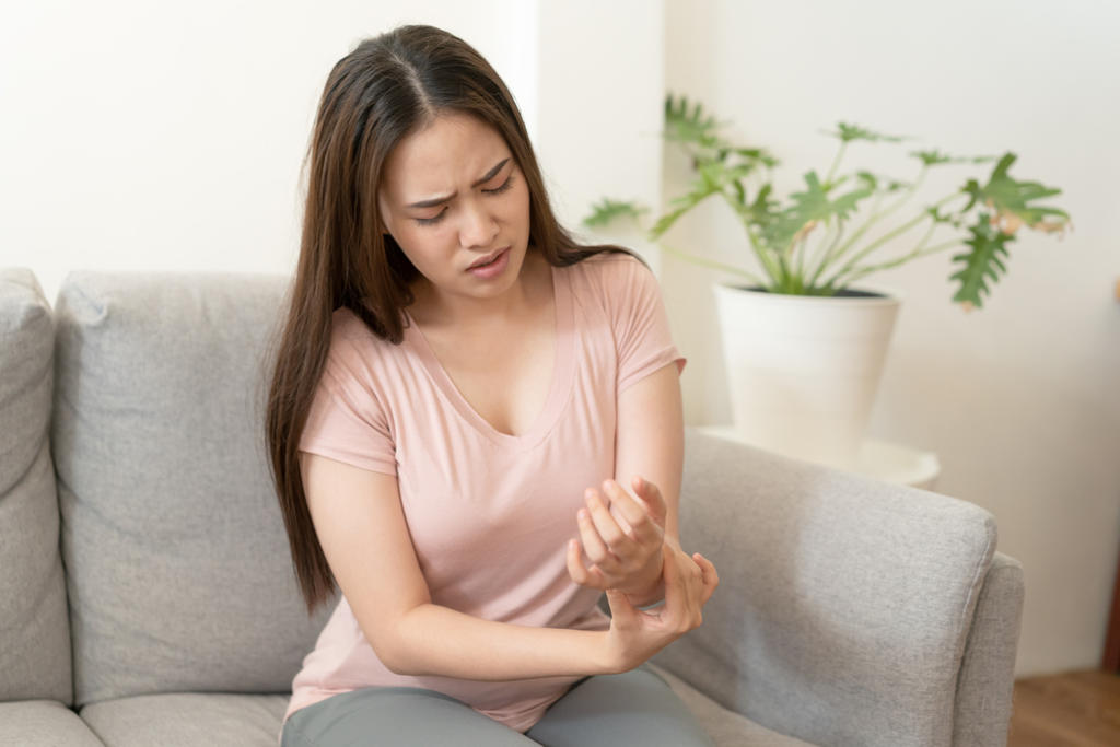 Artritis reumatoide afecta a 75% de mujeres en edad reproductiva