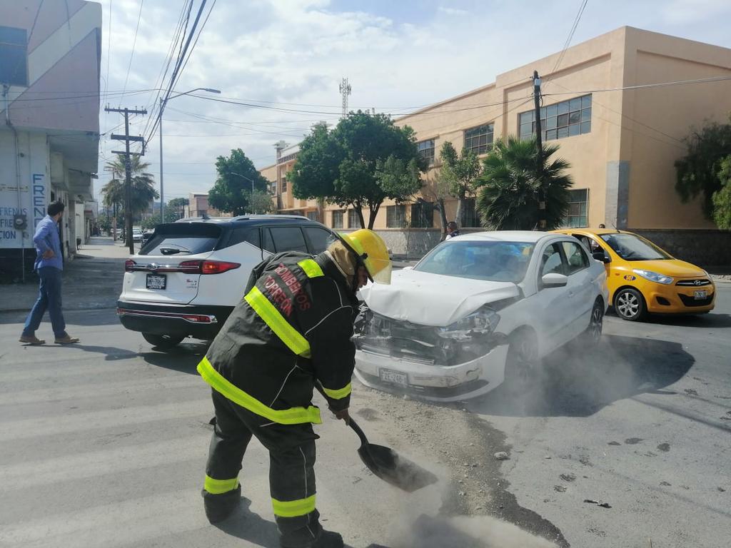 Choque en la zona Centro de Torreón deja daños por $40 mil