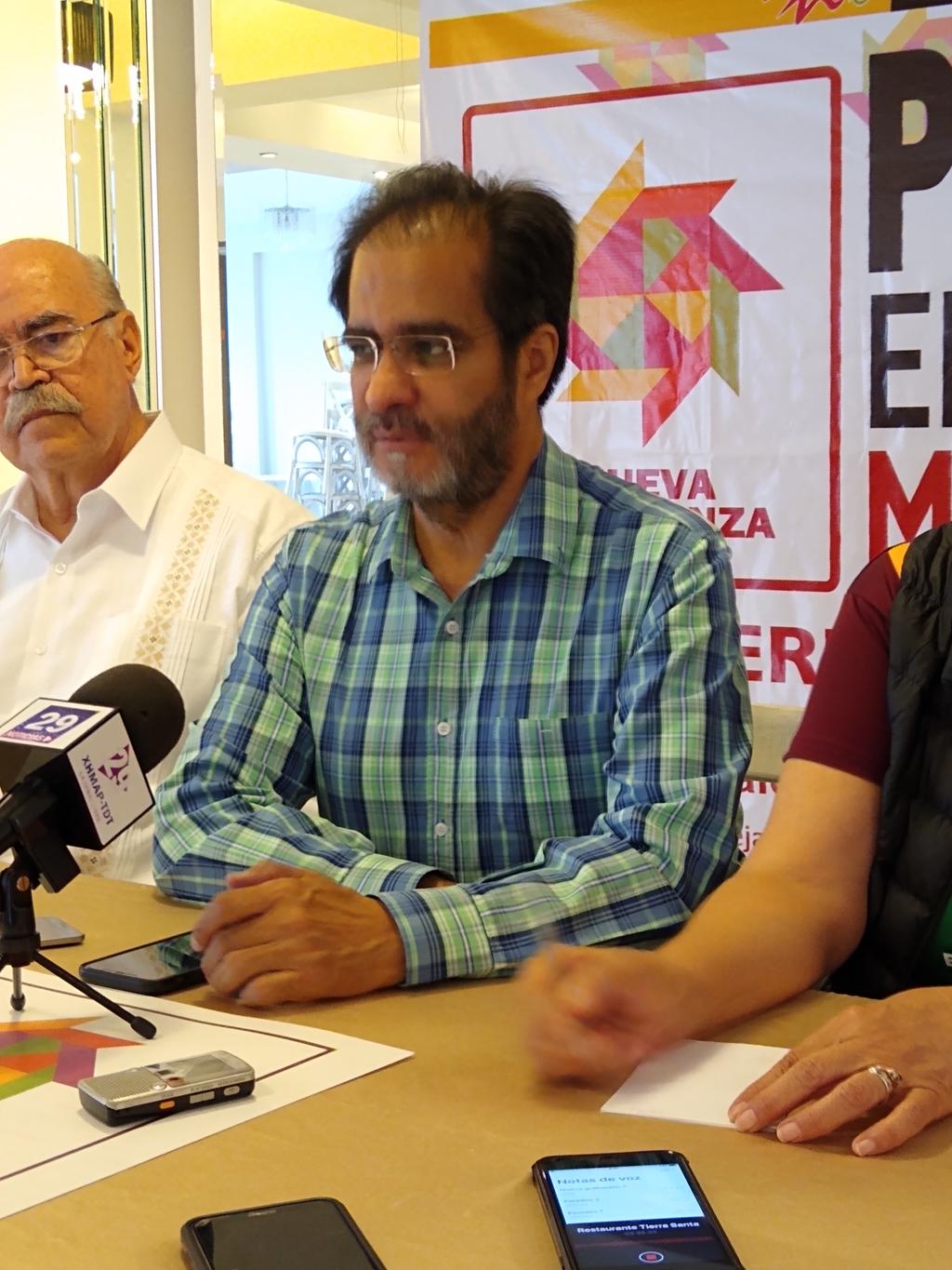 Presenta René Bejarano precandidatos a diputados por Monclova