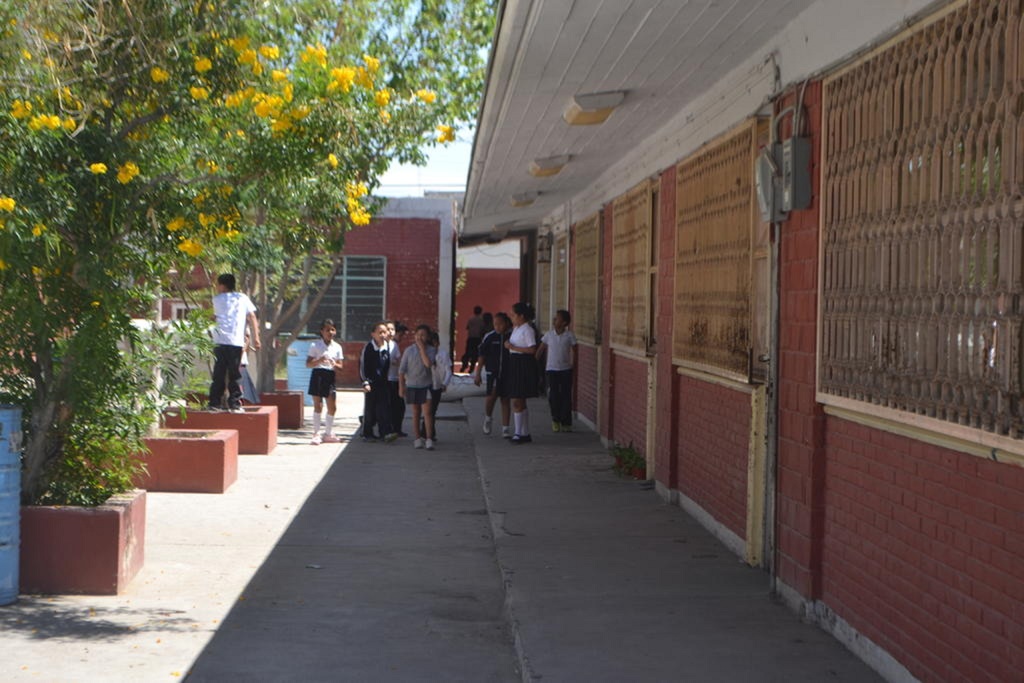 No se suspenderán clases esta semana en Coahuila: Riquelme Solís