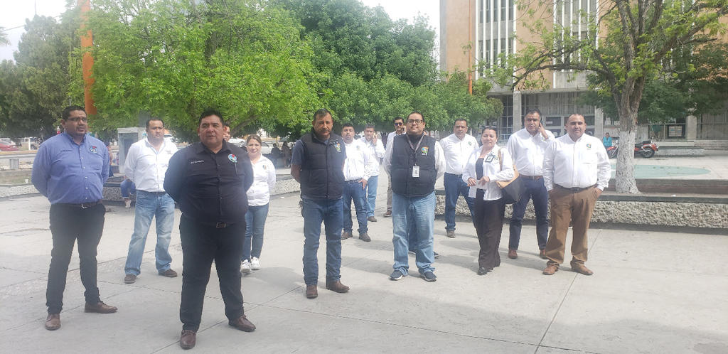 Trabajadores del IMSS en Piedras Negras se manifiestan por falta de cuarentena