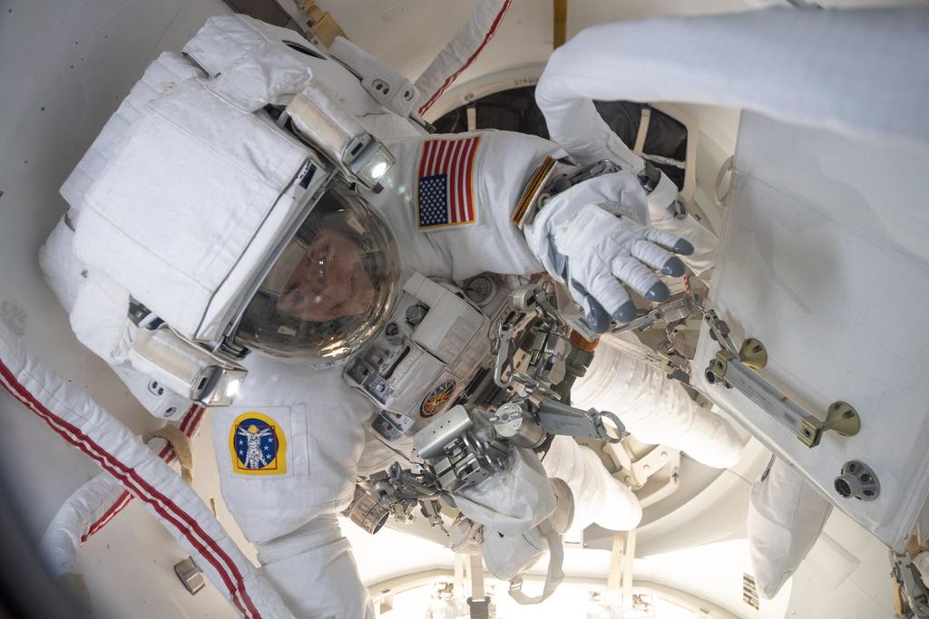 Confinamiento hay que vivirlo como una misión: astronautas