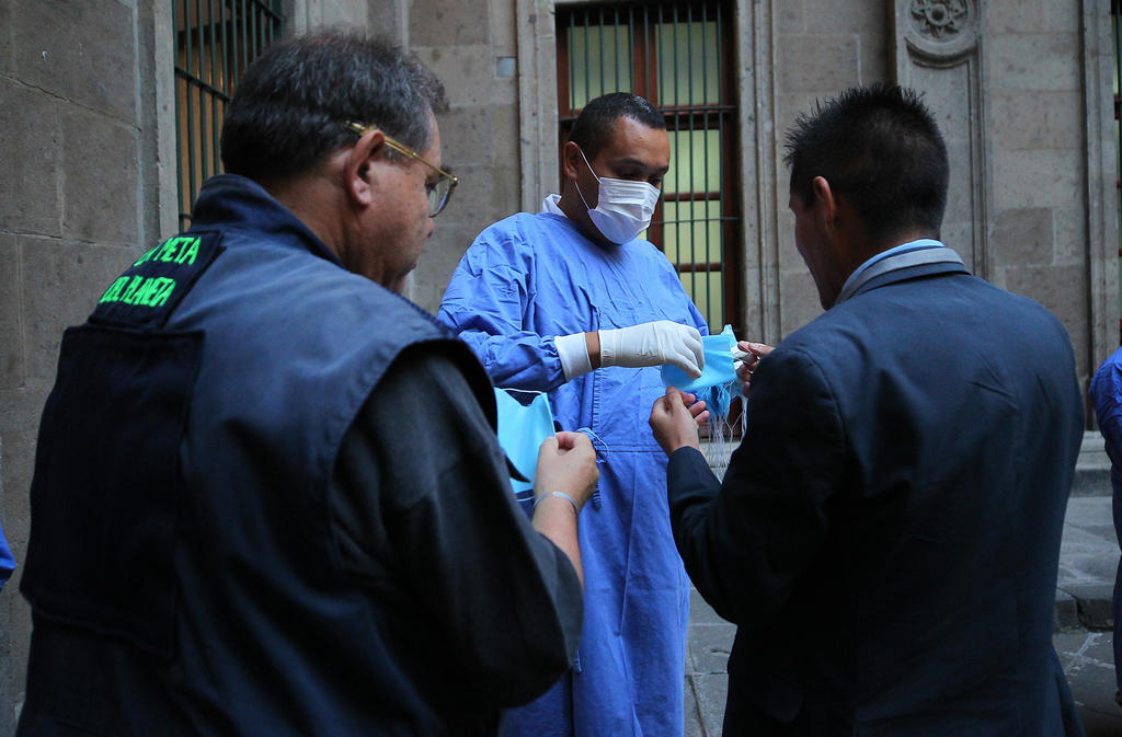 México autoriza compra de equipo médico sin licitación por COVID-19