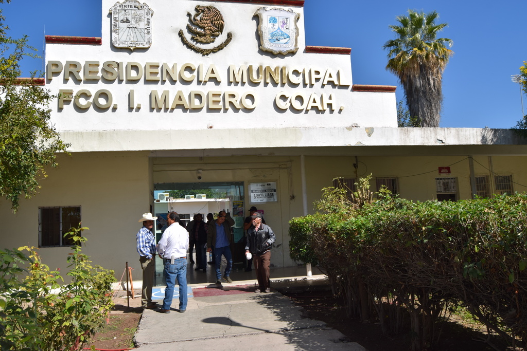 Renuncian a su cargo funcionarios en Madero