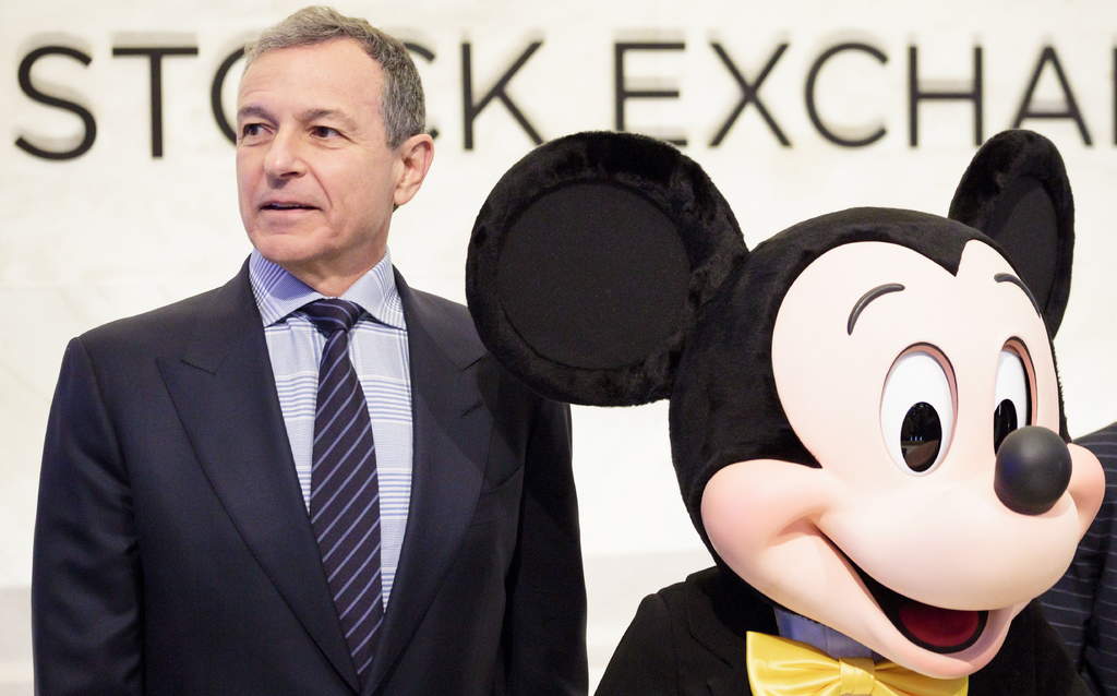 Presidente de Disney renuncia a su salario ante crisis de COVID-19