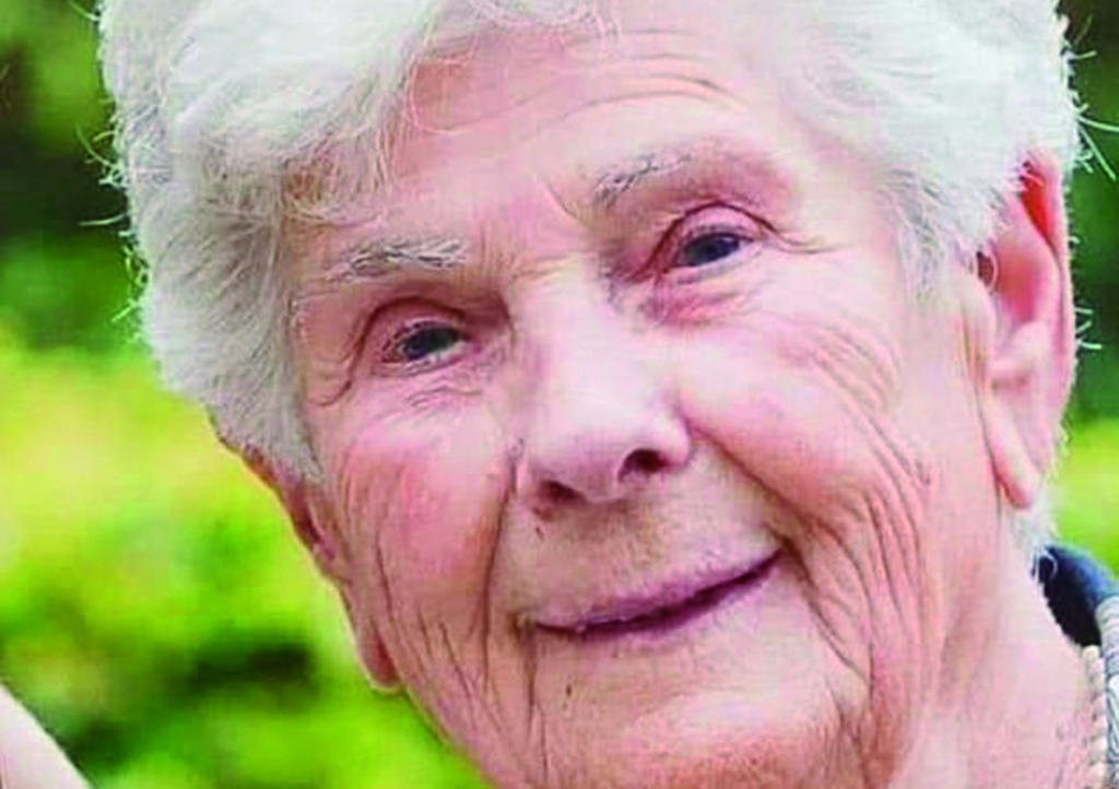 Suzanne, la anciana que murió de COVID-19 al darle su respirador a los jóvenes