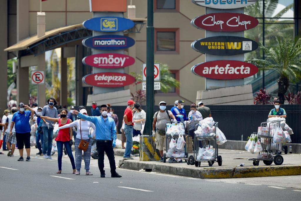 Cunde pánico en Guayaquil ante posible toque de queda por coronavirus