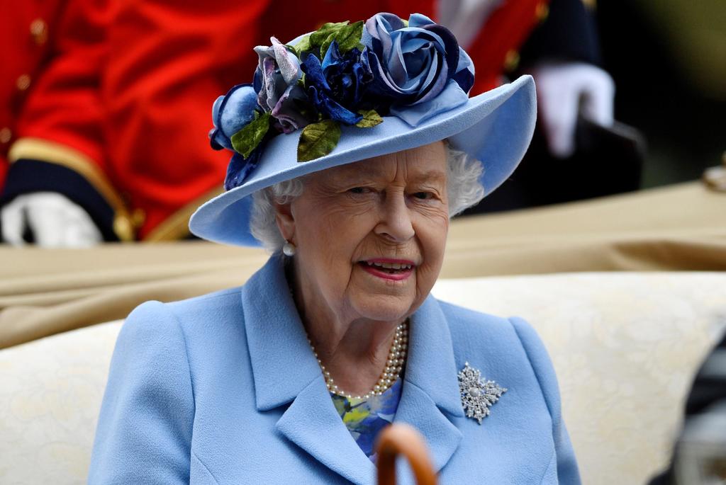Reina Isabel II envía mensaje de unidad a británicos para superar el COVID-19