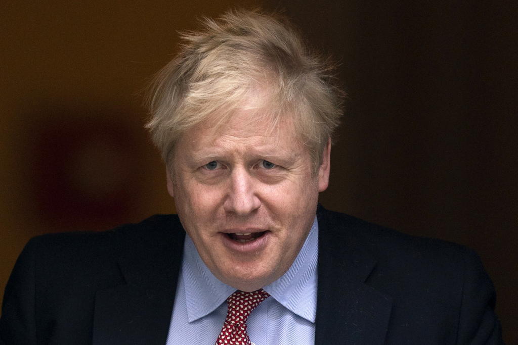 Boris Johnson es hospitalizado 10 días después de dar positivo al COVID-19