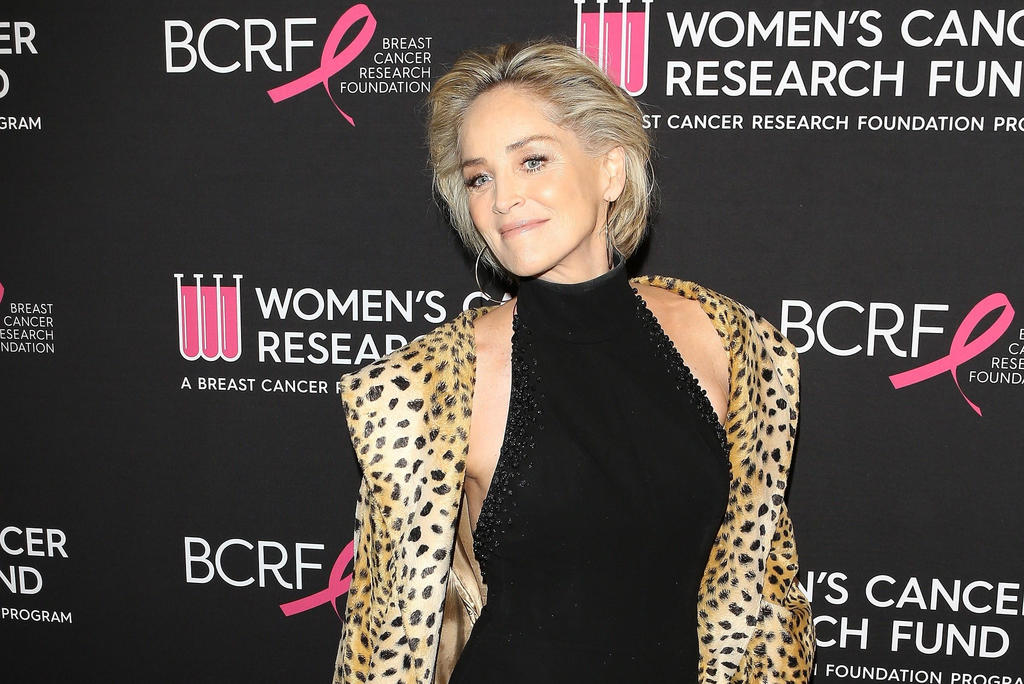 Sharon Stone da mensaje emotivo a la Cruz Roja italiana