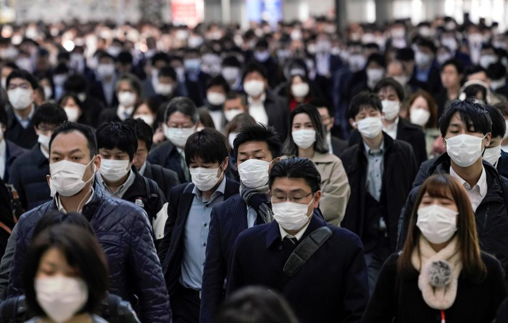 Vive Japón distintas realidades ante coronavirus
