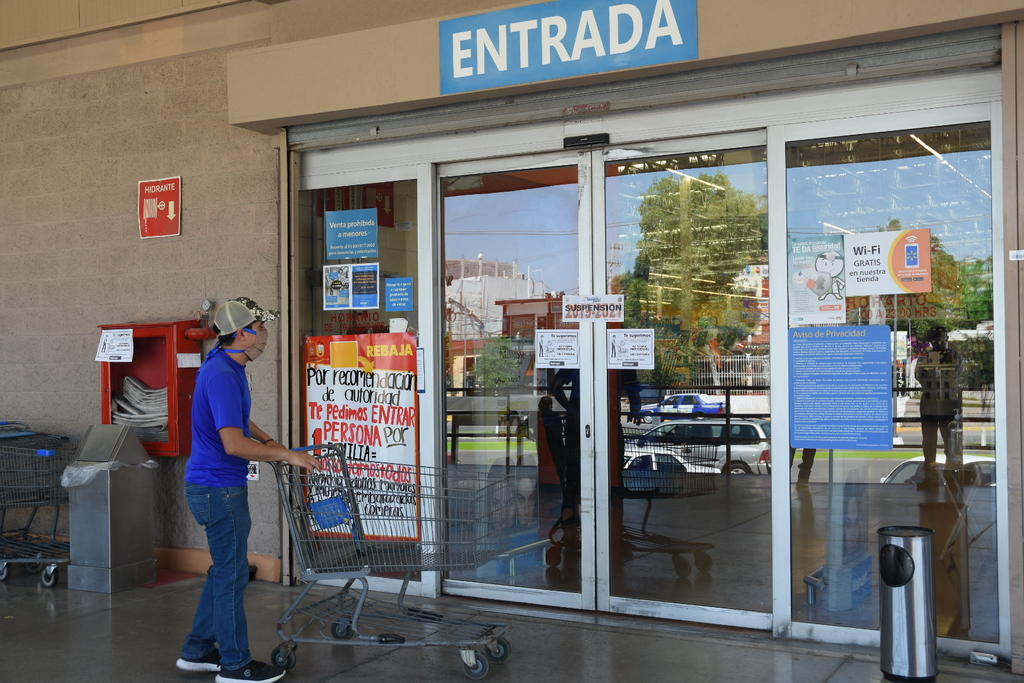 Clausuran Walmart por no seguir normas contra COVID-19 en Monclova
