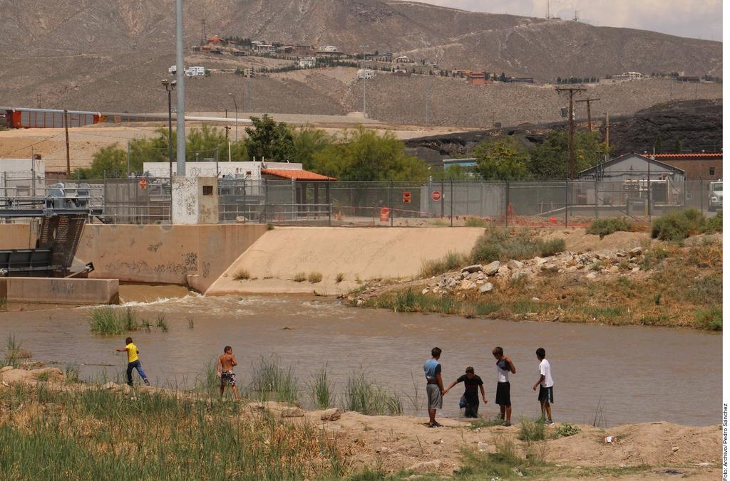 Piden municipios de Chihuahua frenar pago de agua a EUA