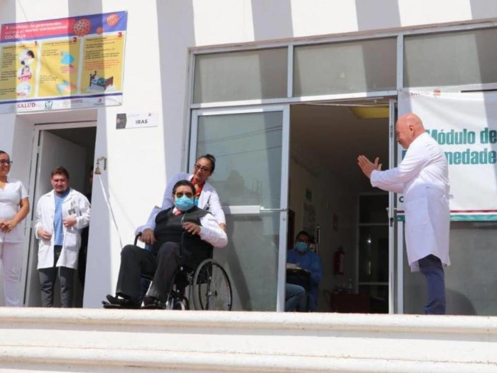 Dan de alta a primer paciente internado por COVID-19 en Chiapas