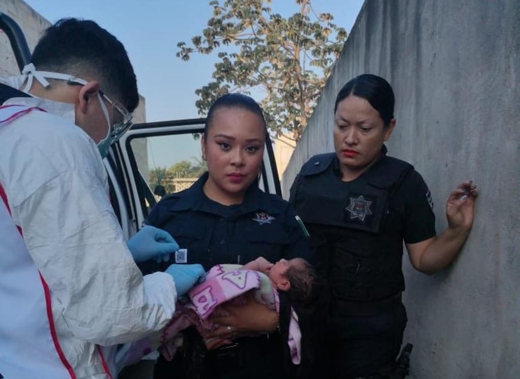 Policías encuentran a recién nacido en Quintana Roo