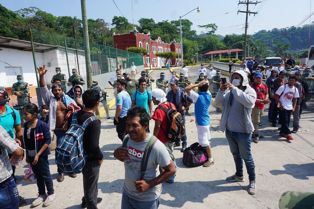Sugiere HRW liberar a migrantes que no pueden ser deportados en México