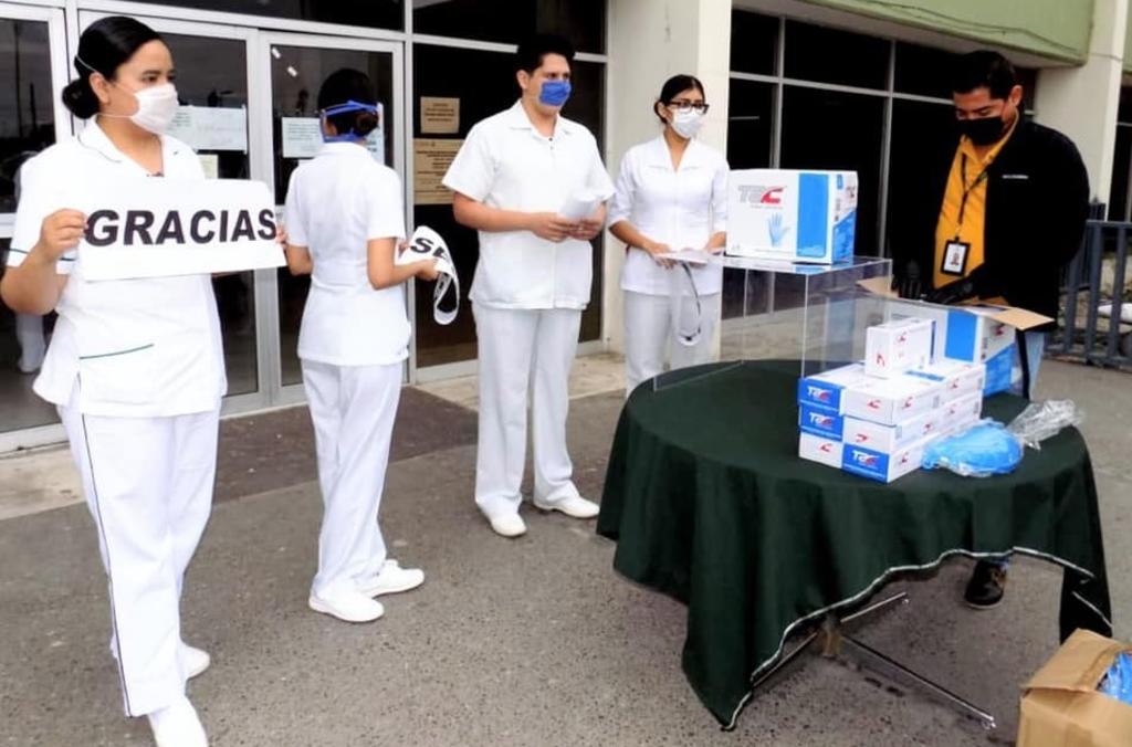 'Agradecen' médicos y enfermeras en Coahuila apoyos de senadora