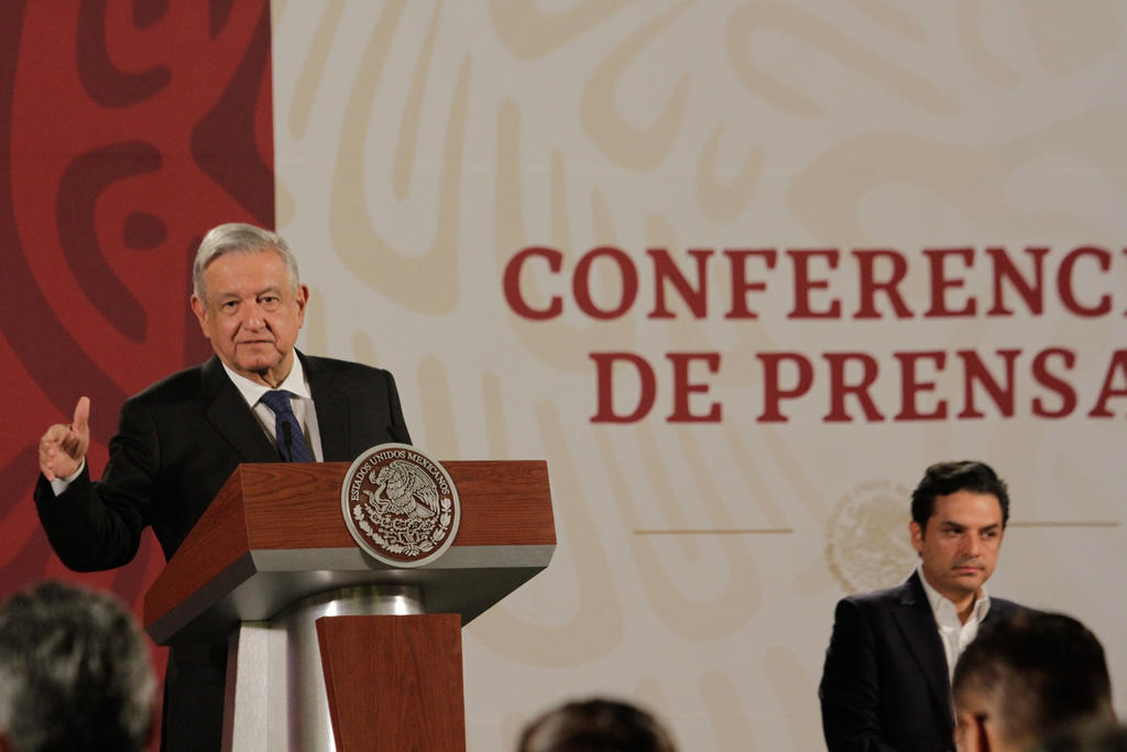 Aboga López Obrador por no sancionar a TV Azteca