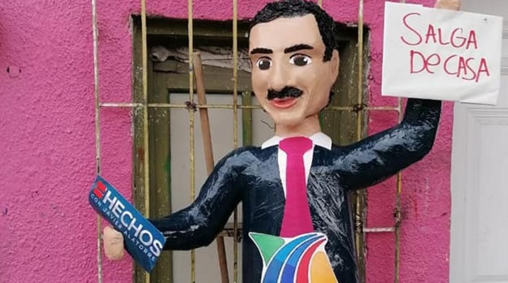 'No le haga caso a Gatell'; Javier Alatorre también ya tiene su propia piñata