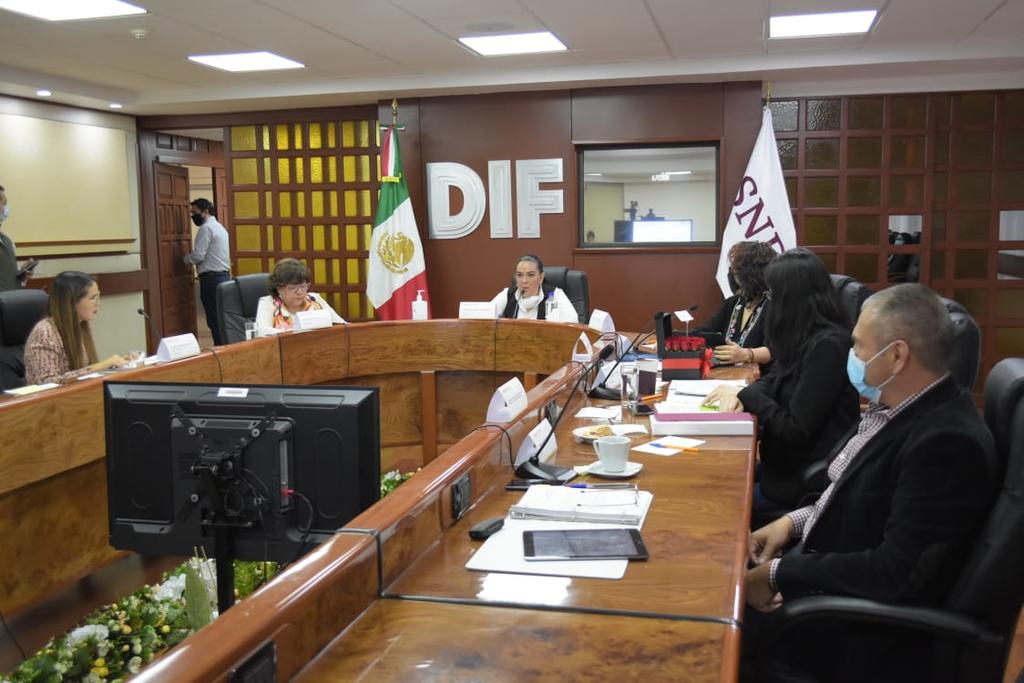 DIF Coahuila anuncia festejo virtual a mamás para mantener contingencia