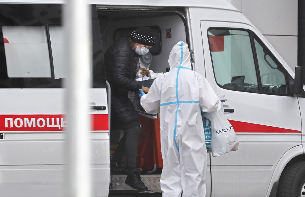Registra Rusia récord de más de 11,000 casos de COVID-19 en un solo día