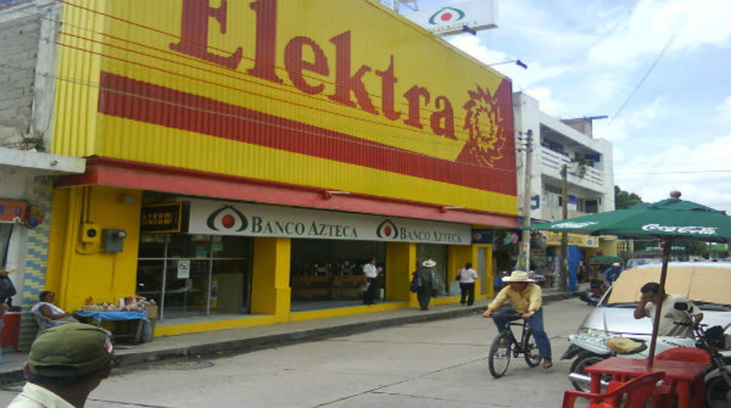 Aunque no están de acuerdo con medidas, Elektra cerrará tiendas: AMLO