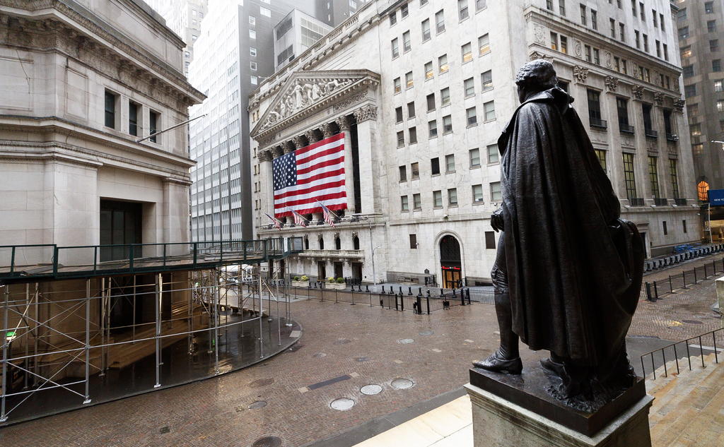 Frente a perspectivas de lenta recuperación en EUA, cierra Wall Street con pérdidas