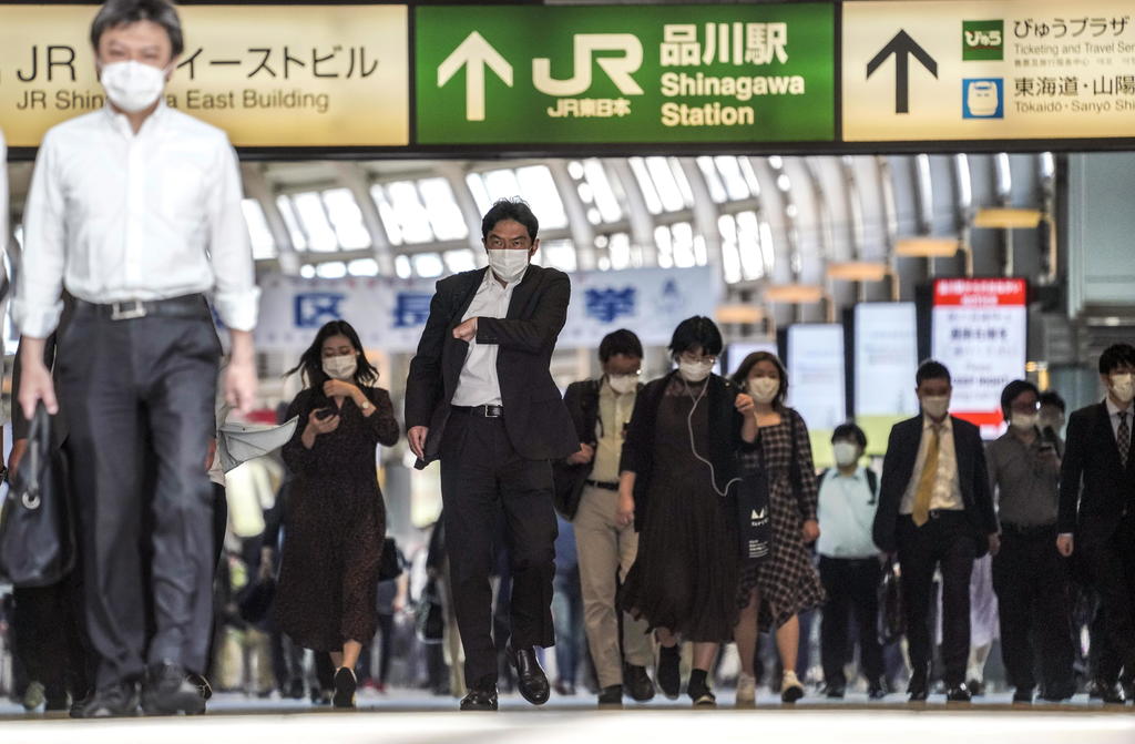 Japón levanta emergencia en 39 prefecturas pero sigue en metrópolis
