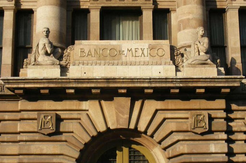 Banxico baja tasa de interés al 5.5% por crisis económica de COVID-19