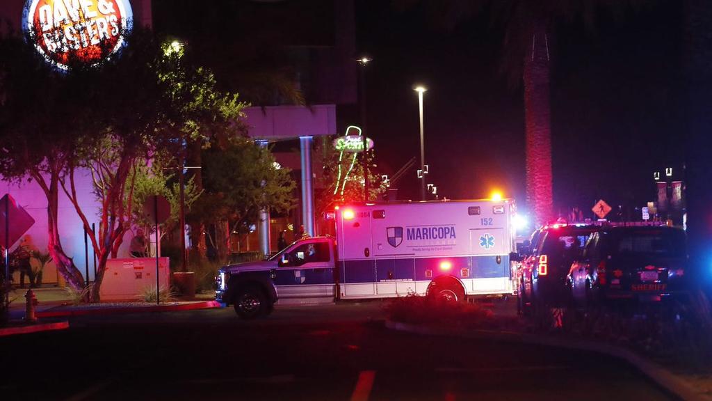 Reportan tiroteo en centro comercial de Arizona