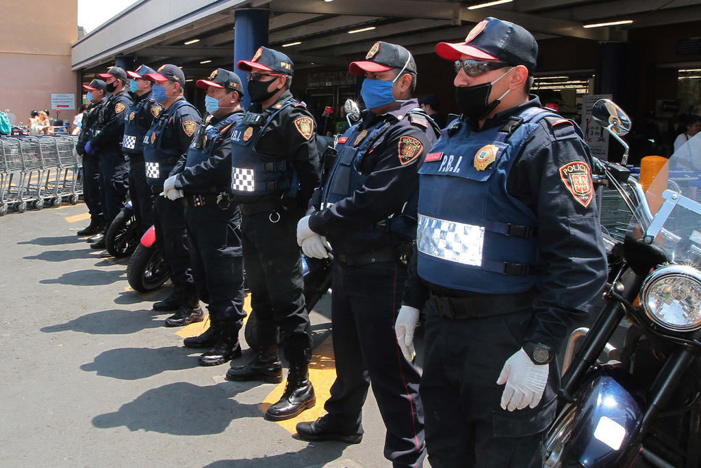 Diputado pide cesar a policías que agredieron a periodista en la CDMX
